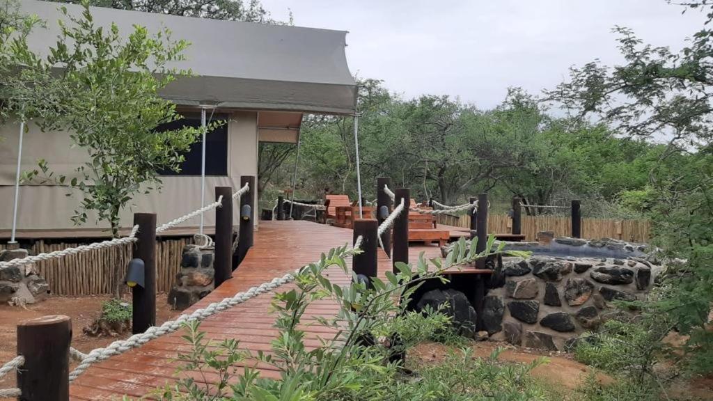 הודספרויט Mountain View Safari Lodge מראה חיצוני תמונה